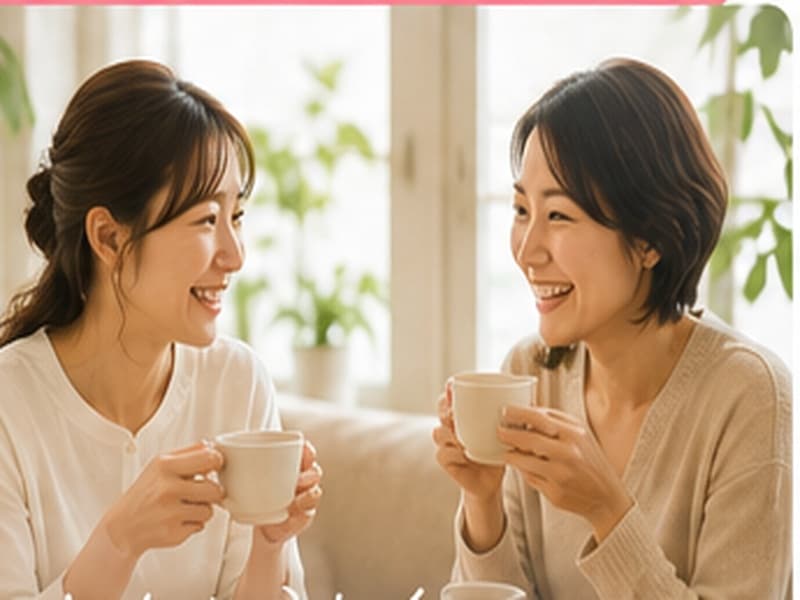 女性同士が仲良くおしゃべりしている
